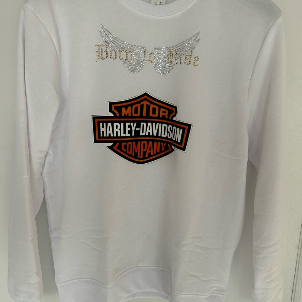 Makers Market White Sweatshirt with Harley-Davidson Emblem